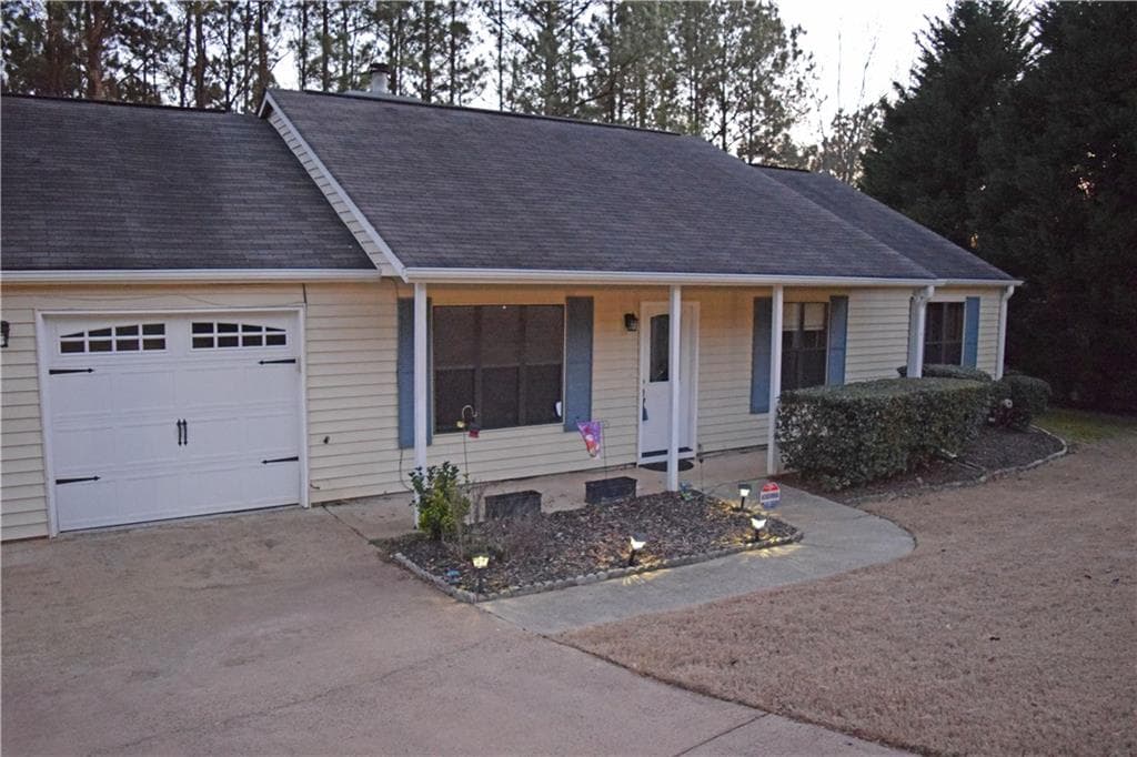 842 Riverstone Lane, Woodstock, GA 30188 — most recent listing photo
