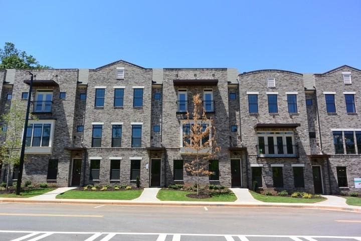 3 bedroom, 2,517 sq ft townhouse sold at 308 Coalter Way 5, Decatur, GA 30030