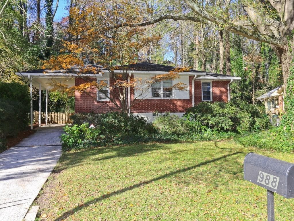 988 Scott Circle, Decatur, GA 30033 — most recent listing photo