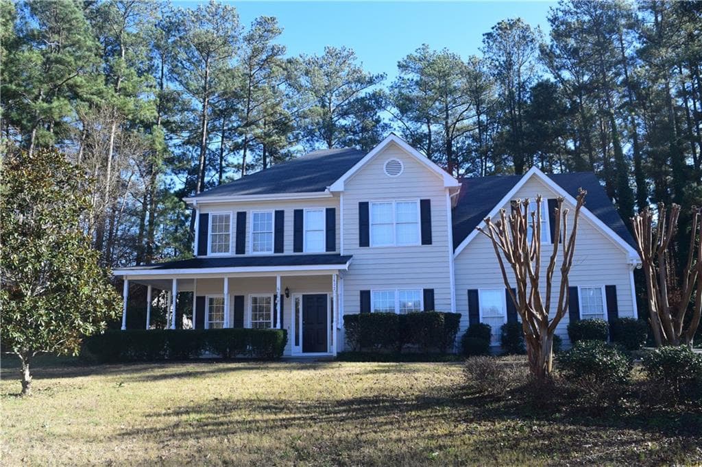 3 bedroom, 2,348 sq ft single family residence sold at 1632 Paces Vale Court, Lawrenceville, GA 30043