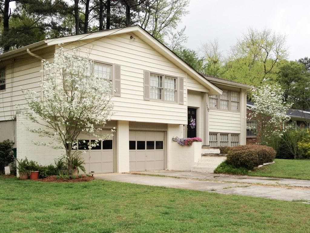 1905 Creat Trail, Smyrna, GA 30080 — most recent listing photo