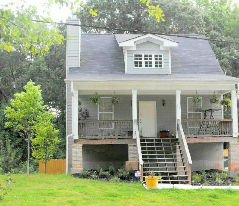 5 bedroom, 1,421 sq ft single family residence sold at 898 Ridge Avenue, Atlanta, GA 30318