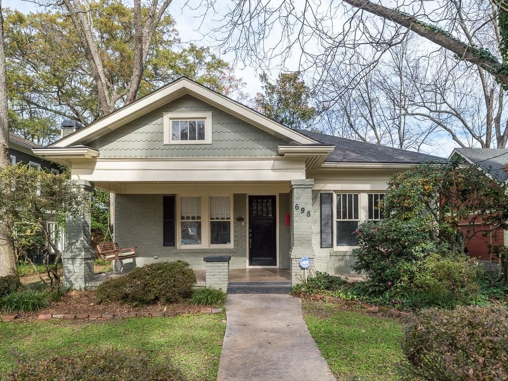 5 bedroom, 3,318 sq ft single family residence sold at 698 Cresthill Avenue, Atlanta, GA 30306