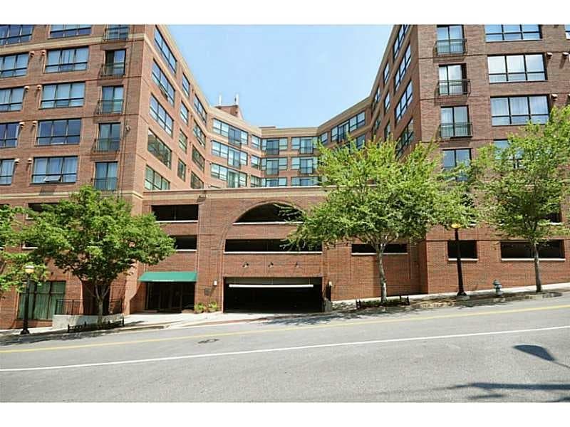 2 bedroom, 1,380 sq ft condominium sold at 115 W Peachtree Place 716, Atlanta, GA 30313