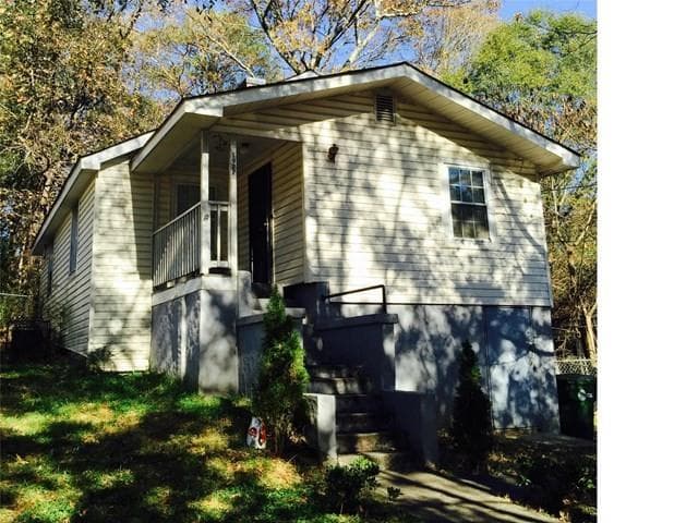 3 bedroom, 1,078 sq ft single family residence sold at 1927 Main Street, Atlanta, GA 30318