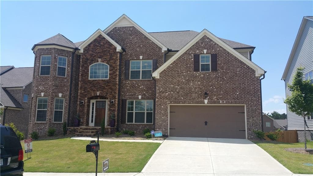 601 La Perla Drive, Sugar Hill, GA 30518 — most recent listing photo