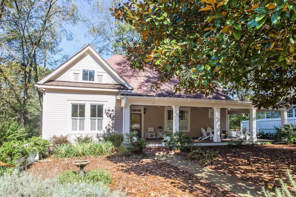 3 bedroom, 2,048 sq ft single family residence sold at 1360 Finley Street, Atlanta, GA 30307