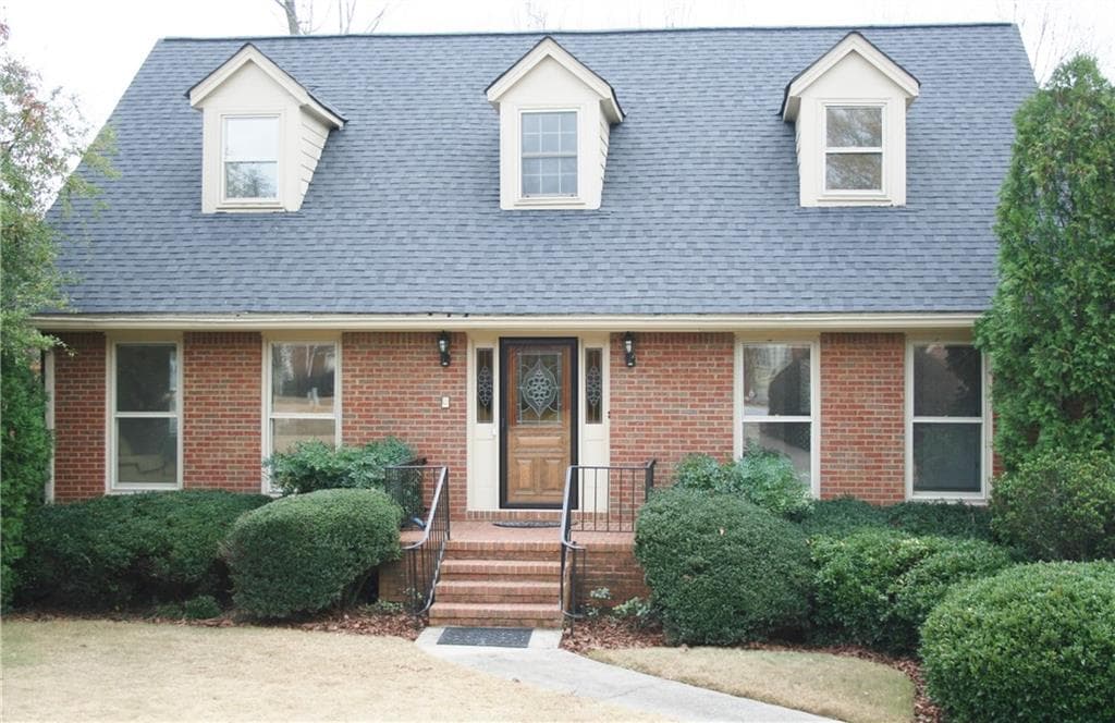 4 bedroom, 2,584 sq ft single family residence sold at 5355 Old Woodall Court, Atlanta, GA 30360