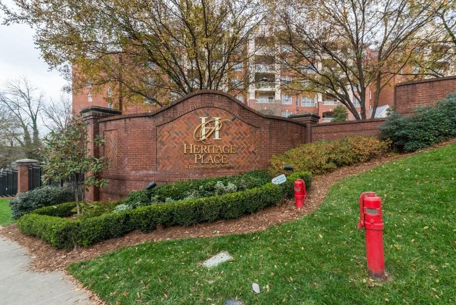 2 bedroom, 1,325 sq ft condominium sold at 211 Colonial Homes Drive 2104, Atlanta, GA 30309
