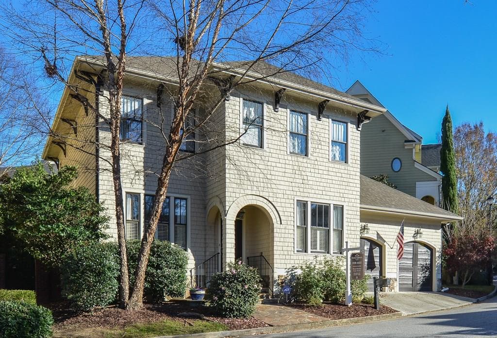 3 bedroom, 2,751 sq ft single family residence sold at 1280 Edmund Park Drive, Atlanta, GA 30306
