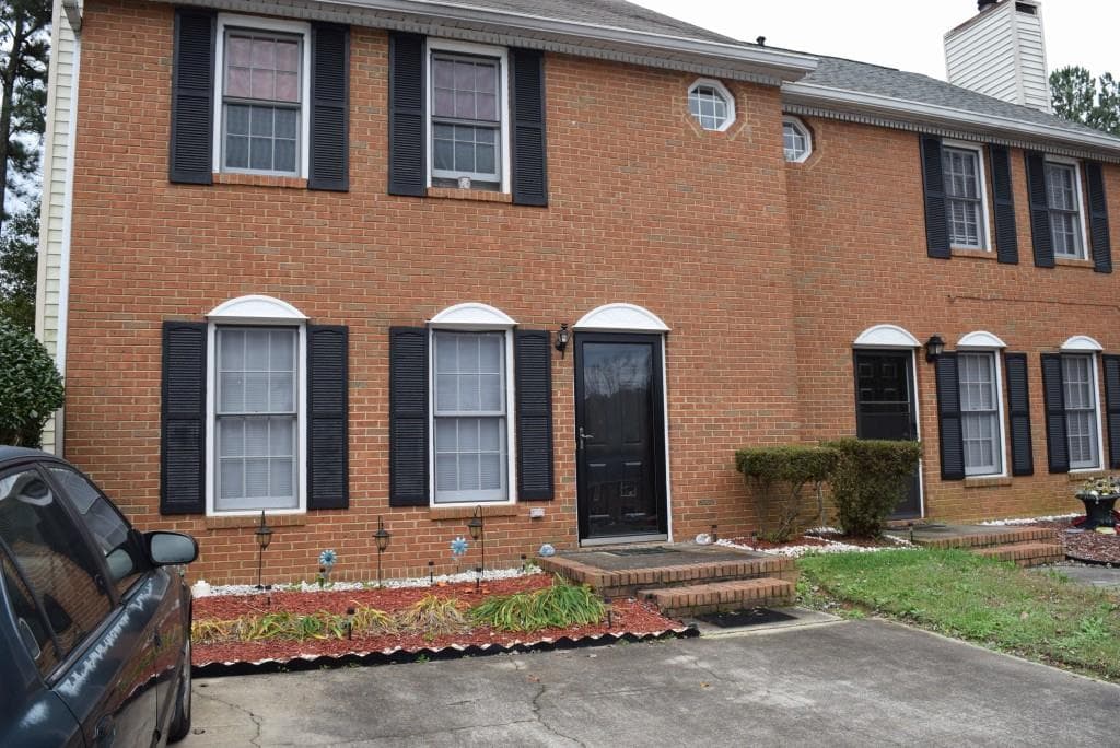 856 Indian Lake Drive 856, Lilburn, GA 30047 — most recent listing photo