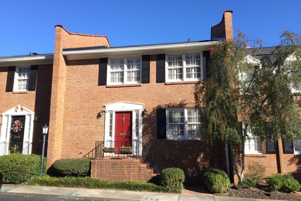3 bedroom, 1,944 sq ft townhouse sold at 4620 Wieuca Road 67, Atlanta, GA 30342