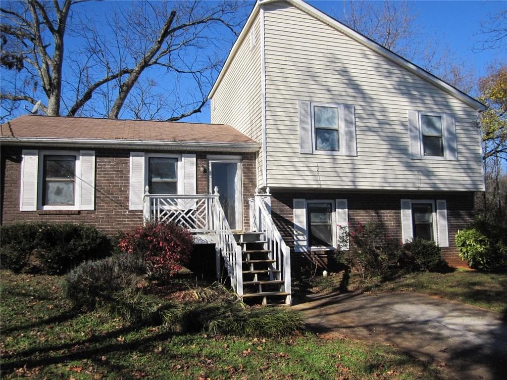 978 James Street, Marietta, GA 30060 — most recent listing photo