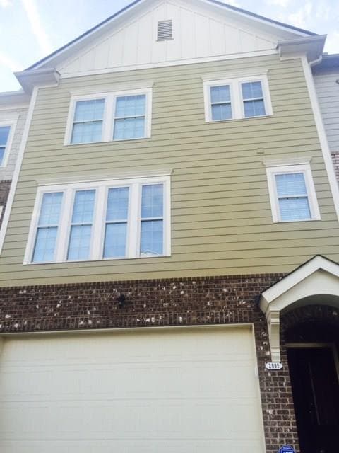 2995 ELTHAM Place, Decatur, GA 30033 — most recent listing photo
