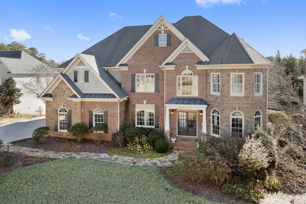 140 Amberly Place, Roswell, GA 30075 — most recent listing photo