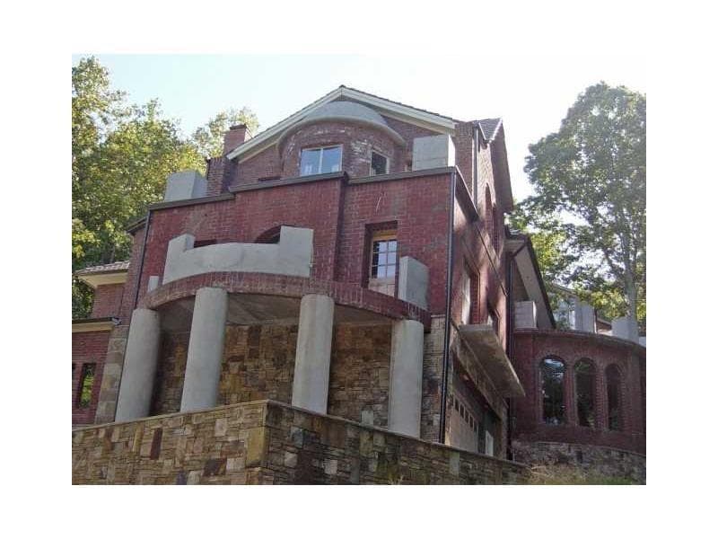 8735 Mount Rushmore Drive, Johns Creek, GA 30022 — most recent listing photo
