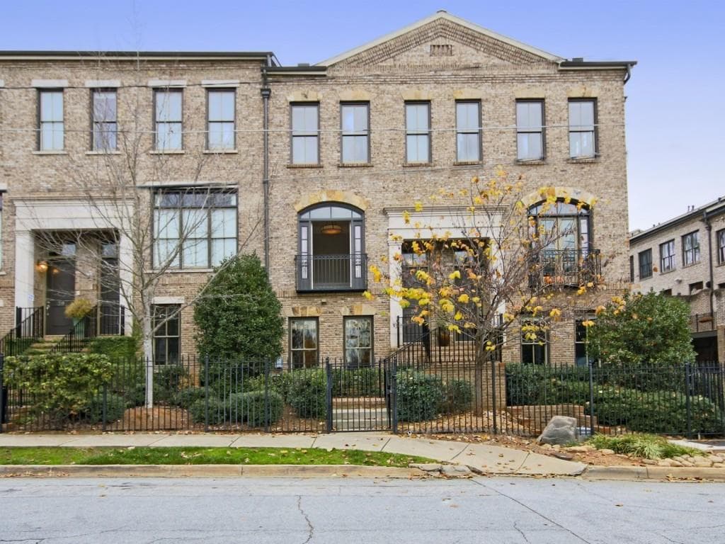 35 Honour Avenue 35, Atlanta, GA 30305 — most recent listing photo