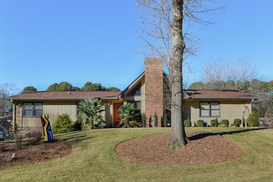 4 bedroom, 2,600 sq ft single family residence sold at 4202 Gladney Drive, Atlanta, GA 30340