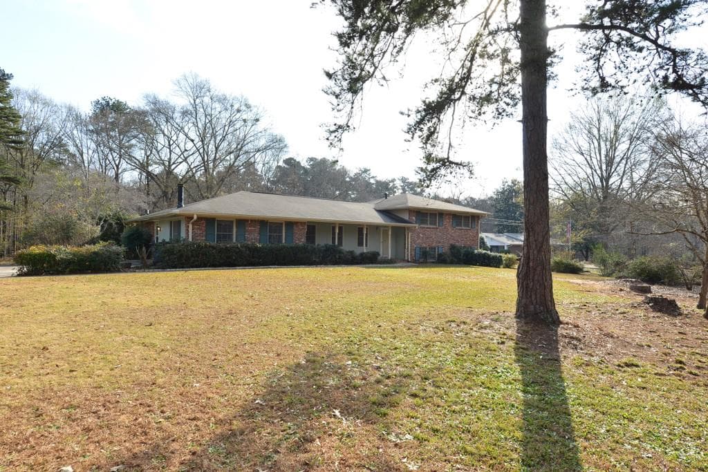 6860 Oak Leaf Drive, Fairburn, GA 30213 — most recent listing photo