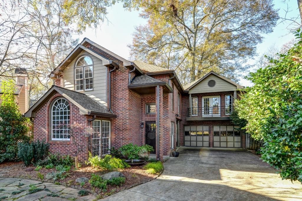 115 Candler Oaks Lane, Decatur, GA 30030 — most recent listing photo