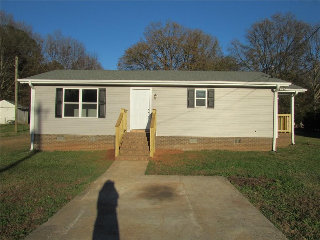 1269 Fairview Drive, Monroe, GA 30656 — most recent listing photo