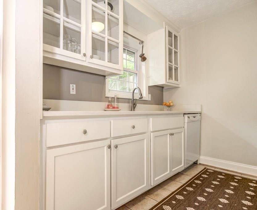 6704 Park Avenue D7, Atlanta, GA 30342 — most recent listing photo