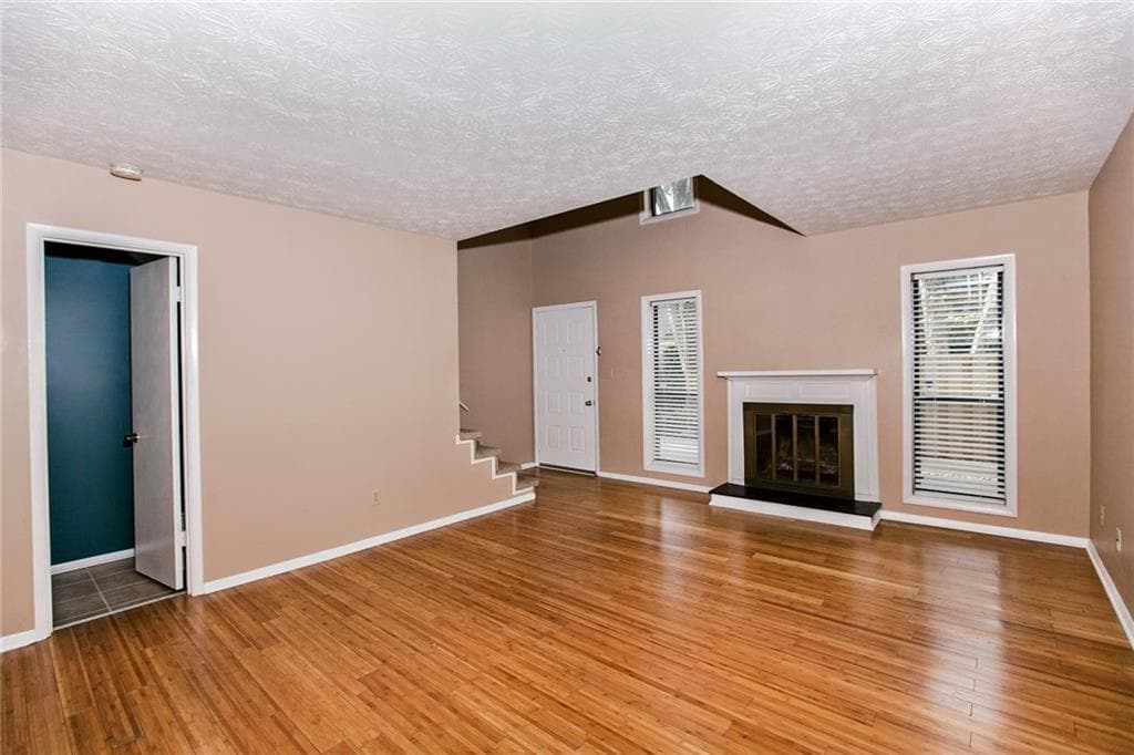 101 RIVER MILL Circle 101, Roswell, GA 30075 — most recent listing photo