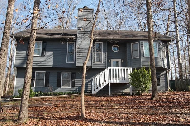 4 bedroom, 1,228 sq ft single family residence sold at 1534 Oakhill Drive, Auburn, GA 30011