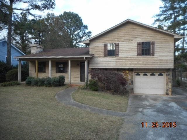 3 bedroom, 1,326 sq ft single family residence sold at 2846 Mountbery Drive, Snellville, GA 30039