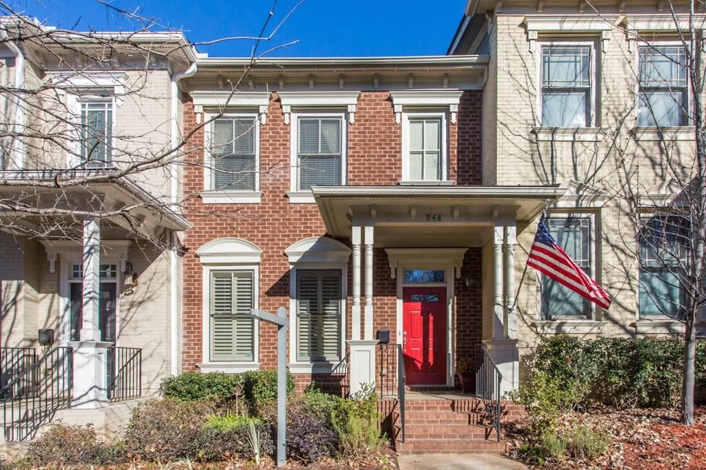 3 bedroom, 2,160 sq ft townhouse sold at 948 Glenwood Avenue, Atlanta, GA 30316