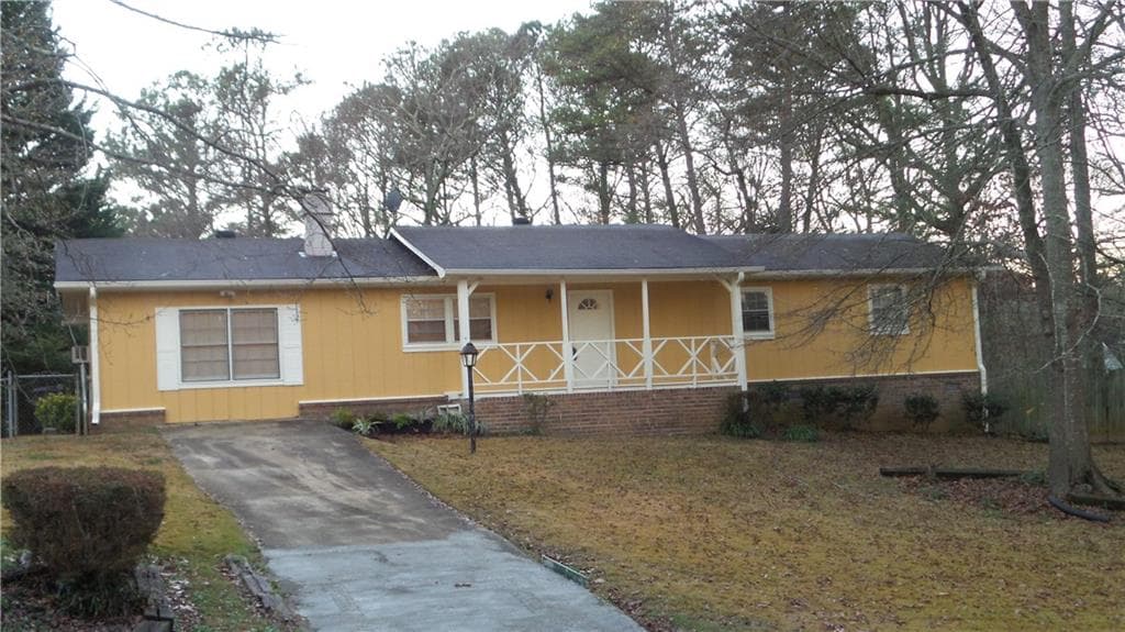 3 bedroom, 1,152 sq ft single family residence sold at 2783 Bicentennial Drive, Stone Mountain, GA 30087