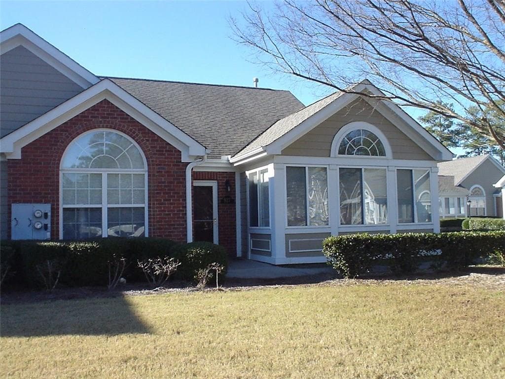 2 bedroom, 1,726 sq ft condominium sold at 927 Burnt Hickory Circle 10, Marietta, GA 30064