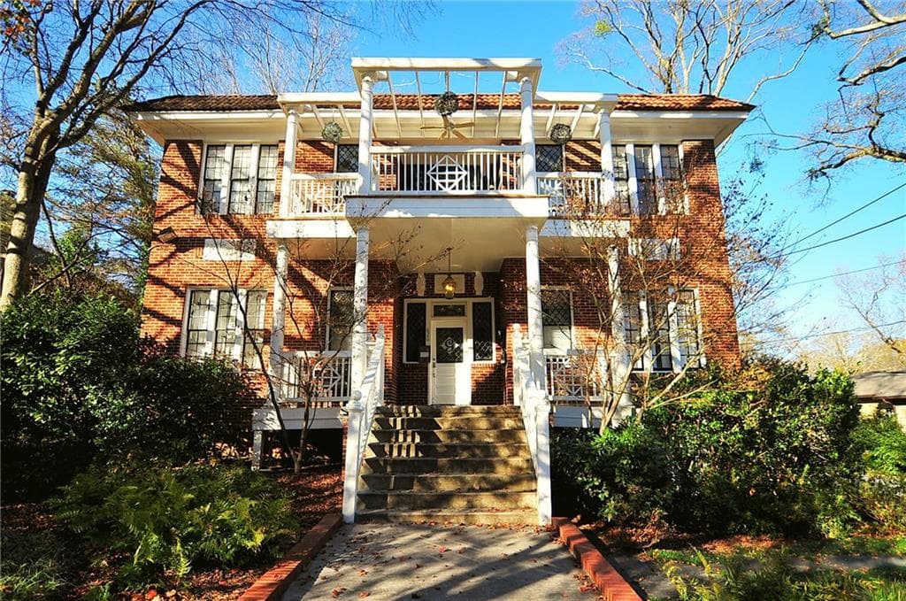 1 bedroom, 656 sq ft condominium sold at 826 Dixie Avenue 3, Atlanta, GA 30307
