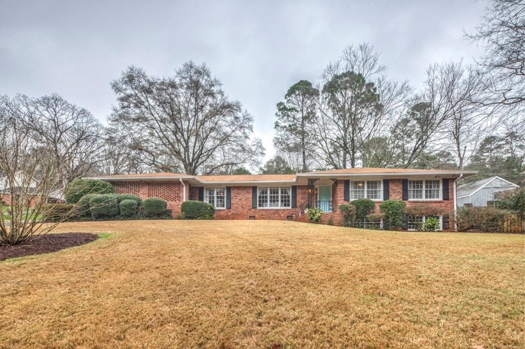 3 bedroom single family residence sold at 2214 Creek Park Road, Decatur, GA 30033