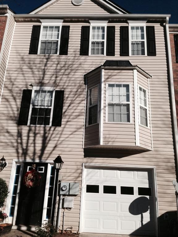 3 bedroom, 1,812 sq ft townhouse sold at 1505 Gathering Place, Cumming, GA 30040