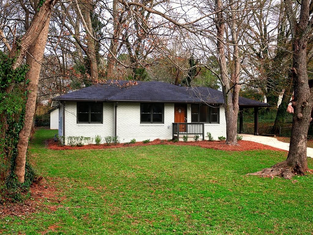 3 bedroom, 1,054 sq ft single family residence sold at 2878 Reveille Circle, Atlanta, GA 30316