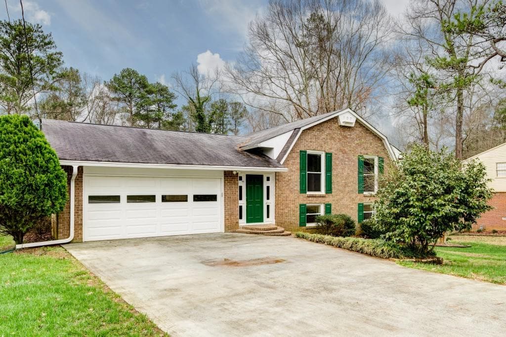 6688 Lockridge Drive, Peachtree Corners, GA 30360 — most recent listing photo