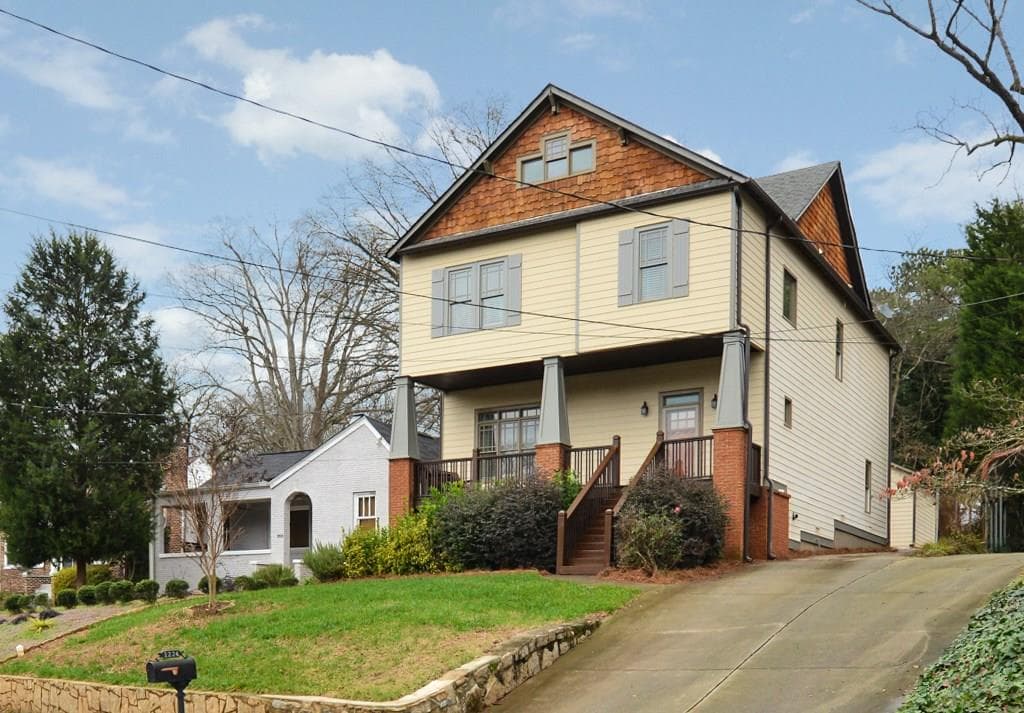 3 bedroom, 2,782 sq ft single family residence sold at 1224 Woodland Avenue, Atlanta, GA 30316