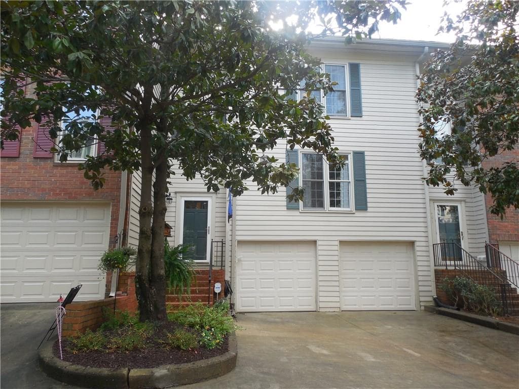 402 Brandywine Circle 402, Sandy Springs, GA 30350 — most recent listing photo