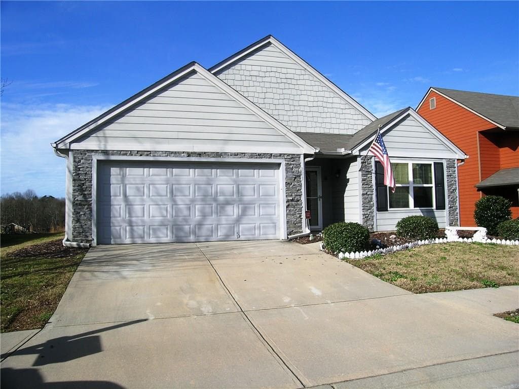 323 Meadow Vista Lane, Hoschton, GA 30548 — most recent listing photo