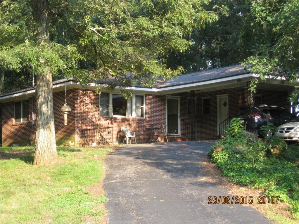 2 bedroom single family residence sold at 121 KING Street, Clermont, GA 30527