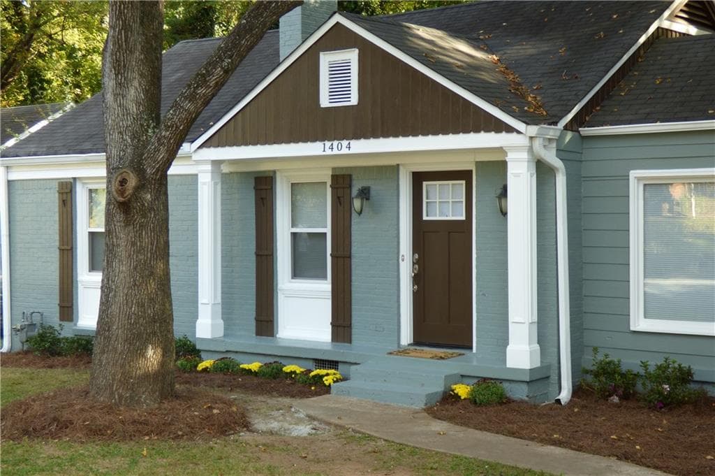 1404 E Forrest Avenue, East Point, GA 30344 — most recent listing photo