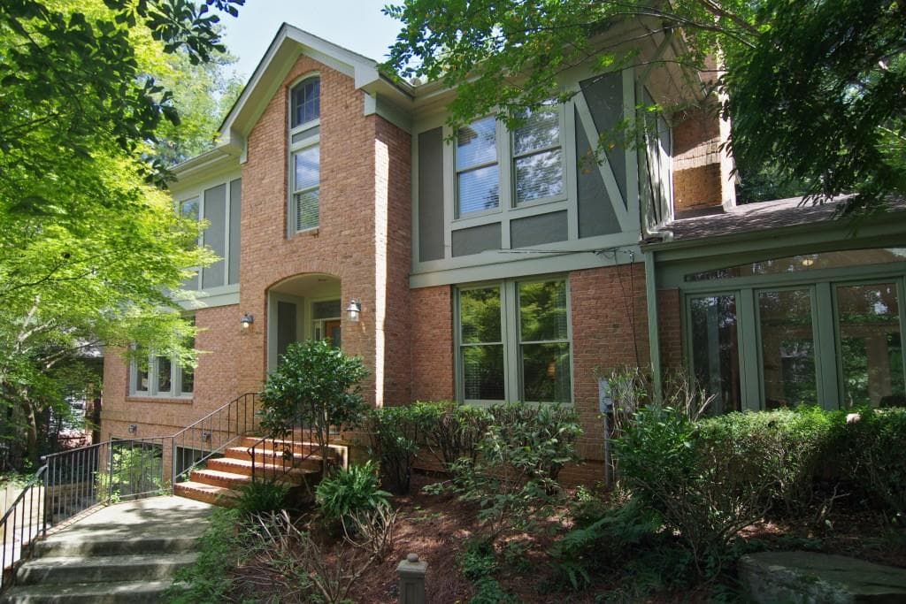 3 bedroom, 3,244 sq ft single family residence sold at 1609 N Pelham Road, Atlanta, GA 30324