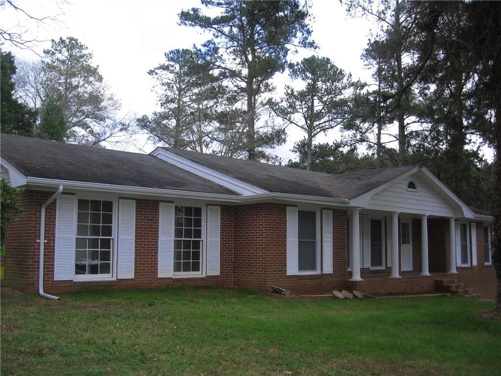 3 bedroom single family residence sold at 414 Russell Cemetery Road, Winder, GA 30680