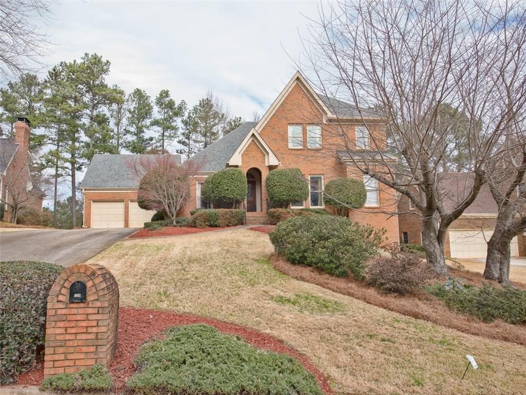 125 Saint Ignaius Close, Johns Creek, GA 30022 — most recent listing photo