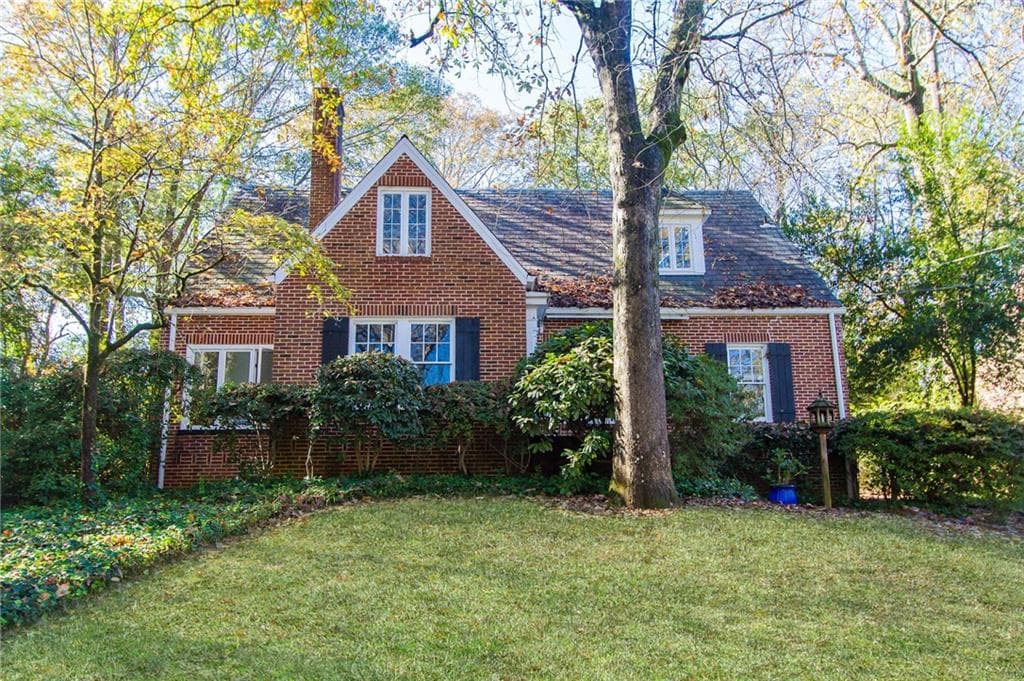 4 bedroom single family residence sold at 1710 Homestead Avenue, Atlanta, GA 30306