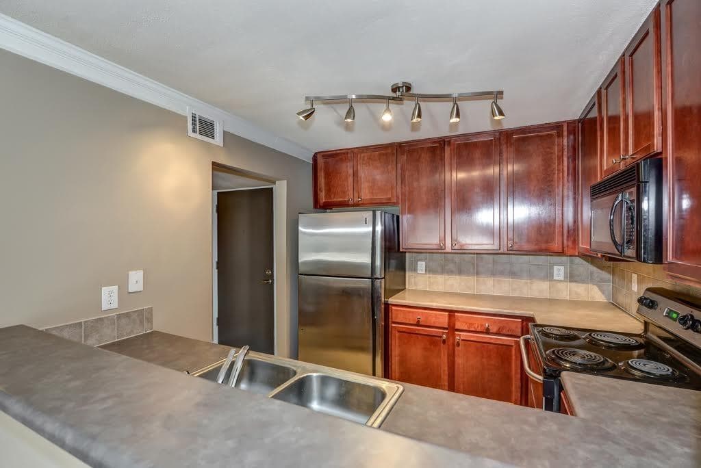 3650 Ashford Dunwoody Road 414, Brookhaven, GA 30319 — most recent listing photo