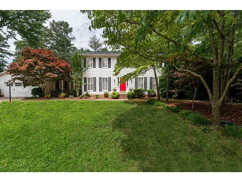 4 bedroom, 2,930 sq ft single family residence sold at 1416 Cedarhurst Drive, Atlanta, GA 30338