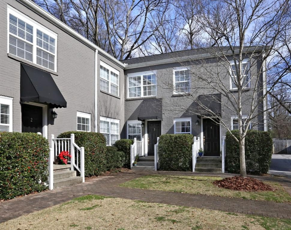 2 bedroom, 864 sq ft condominium sold at 291 Oxford Place 3, Atlanta, GA 30307