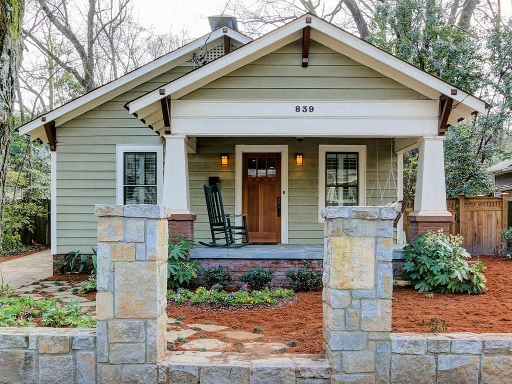 3 bedroom, 1,420 sq ft single family residence sold at 839 Lake Avenue, Atlanta, GA 30307